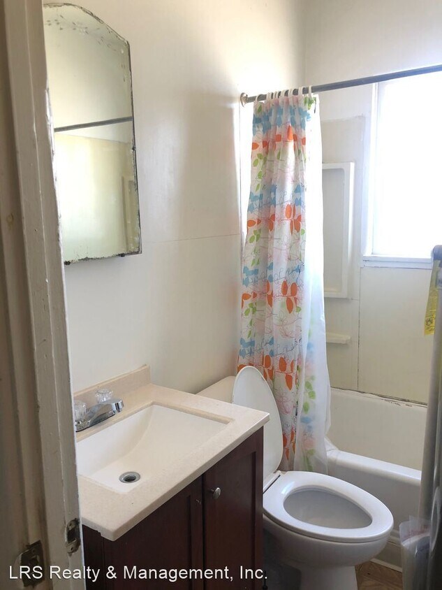 Foto principal - 314 W 5th St