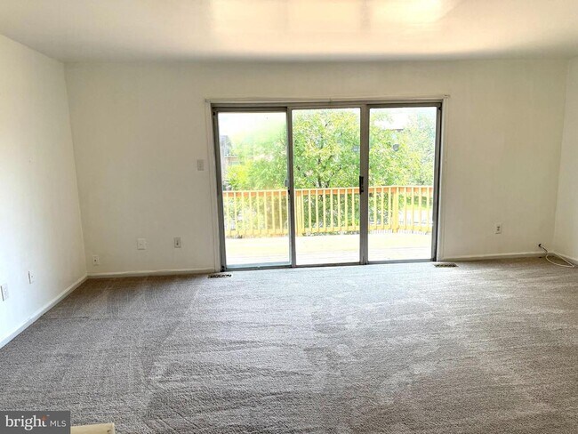 Foto del edificio - 3440 Cherry Hill Ct