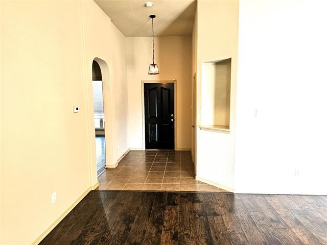 Building Photo - 12828 Hidden Valley Ct