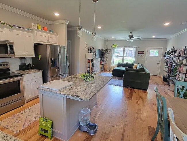 Foto del edificio - 3 Bedroom 2 Bath Home in Bella Vista*** Mo...