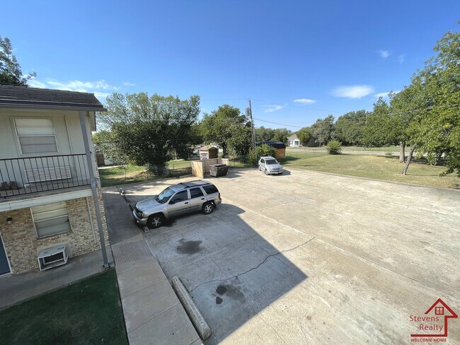 Foto del edificio - 1502 NW Kingsbury Ave