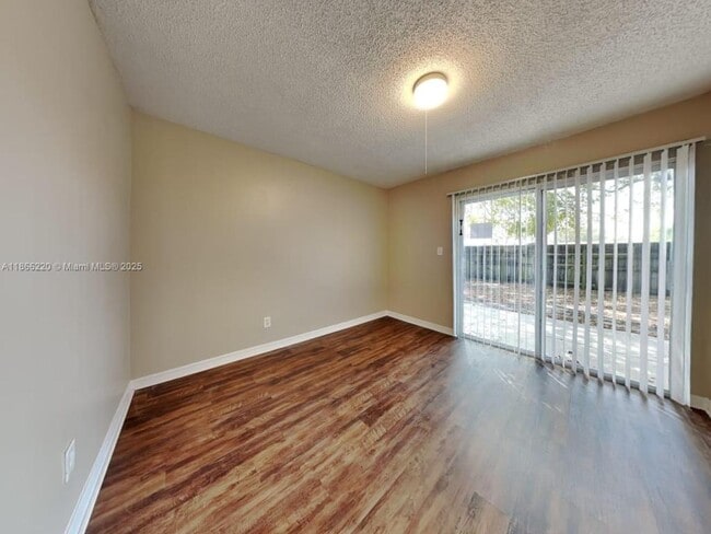 Building Photo - 2431 SW 87th Terrace