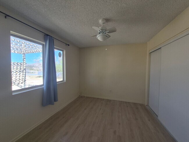 Foto del edificio - 61464 Desert Air Rd