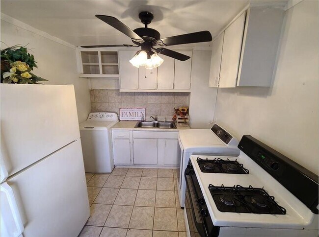 Foto del edificio - 70 Chester Ave SE