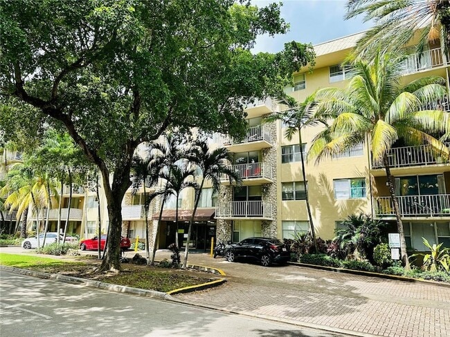 Building Photo - 1805 Sans Souci Blvd