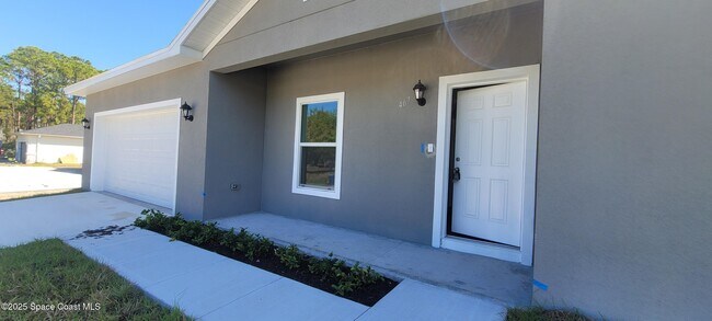 Foto del edificio - 457 Wiltshire Ave SW