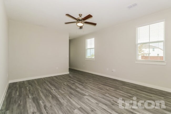 Building Photo - 529 Raglands Rd