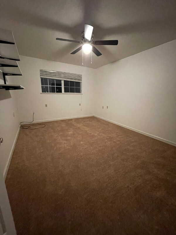 Foto del edificio - 4455 Glidden Way