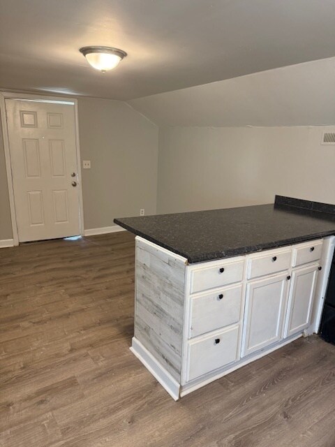 Foto del edificio - Cozy 1BR/1BA with open living and kitchen ...
