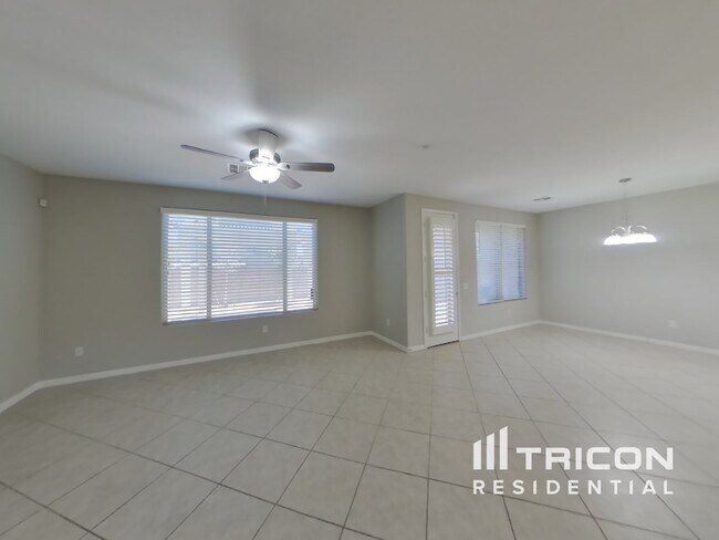 Building Photo - 10250 Copalito Dr