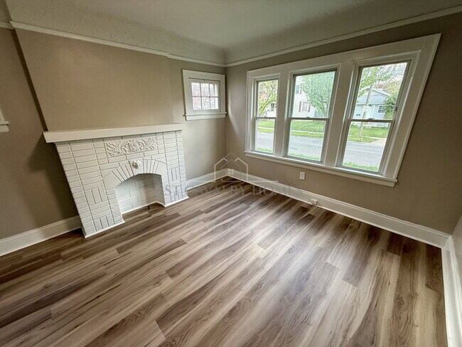 Foto del edificio - 656 Hammel St