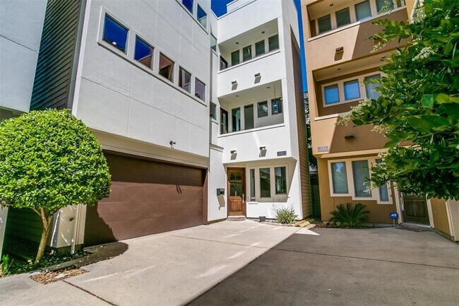 Foto del edificio - 1408 Vermont St