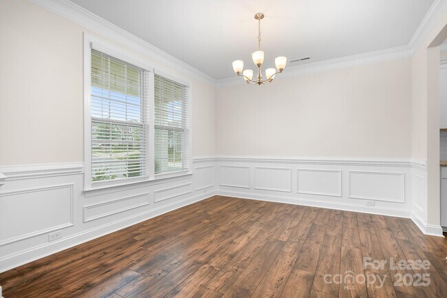 Foto del edificio - 196 Longleaf Dr
