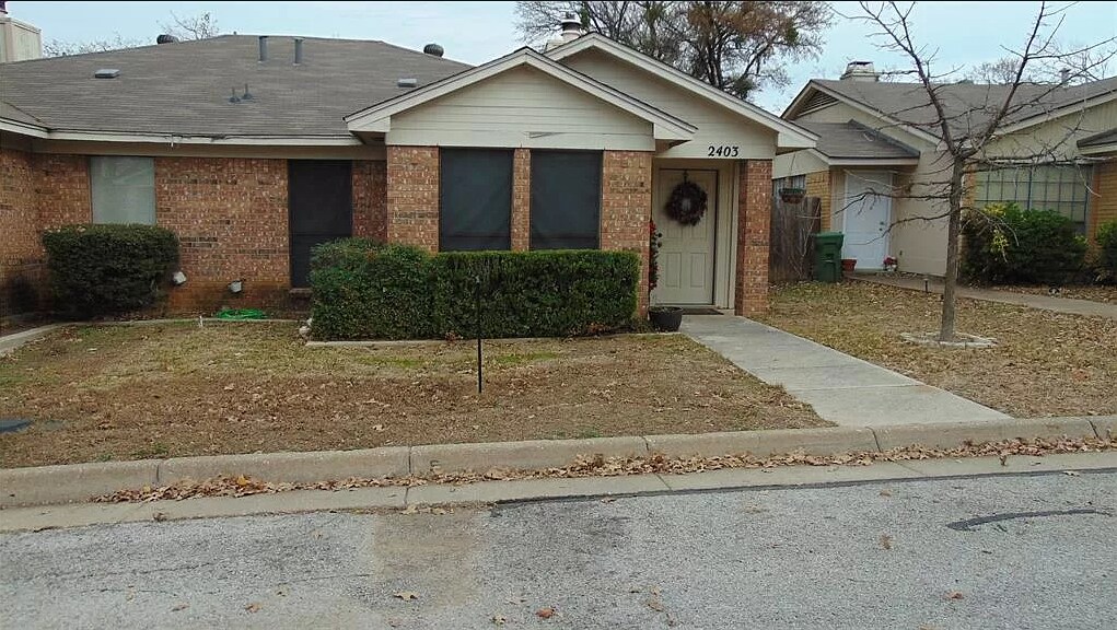2403 Miguel Ln, Arlington, TX 76016 Townhome Rentals in Arlington TX
