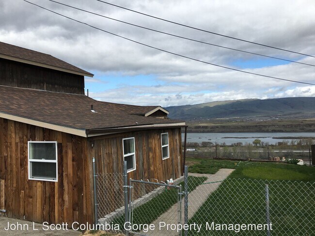 Foto del edificio - 2 br, 1 bath House - 2443 Old Dufur Hwy