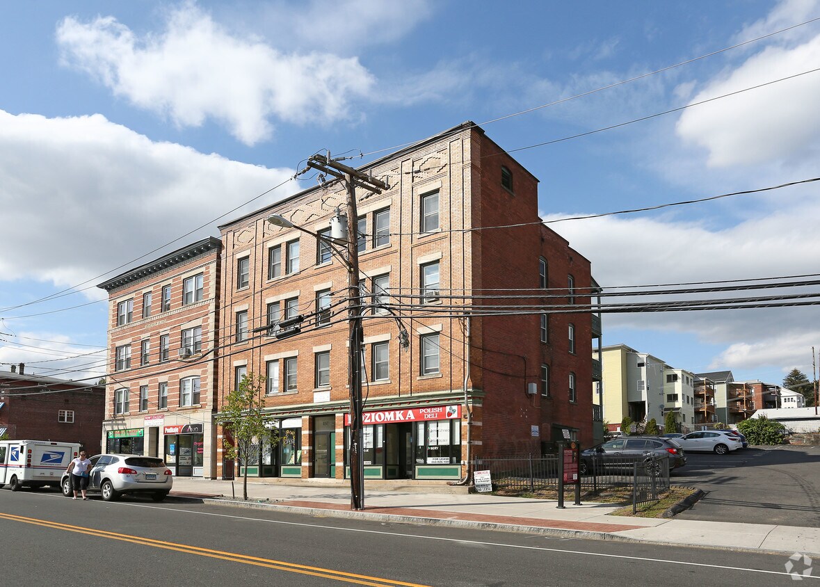 157 Broad St, New Britain, CT 06053 Apartments in New Britain, CT