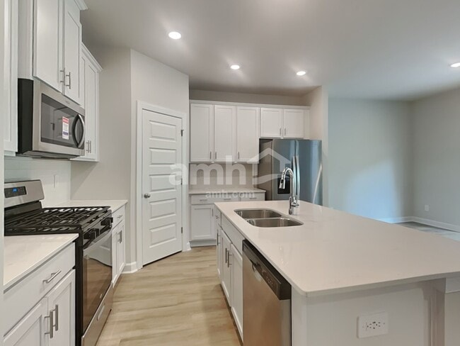 Building Photo - 202 Granby Trl