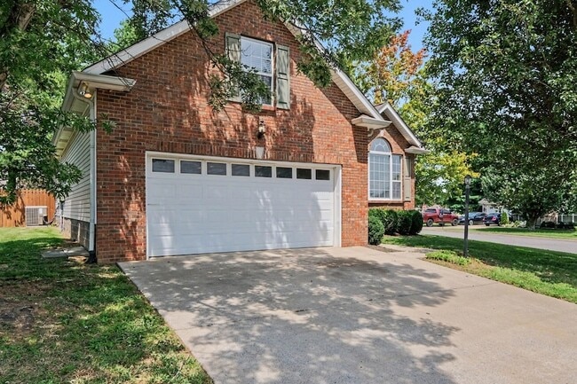 Building Photo - 1360 Harrington Dr
