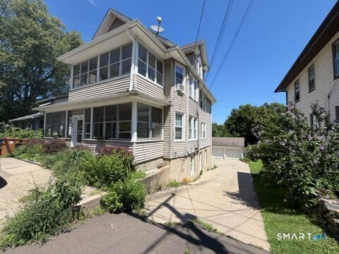 Foto del edificio - 887 Howe Ave