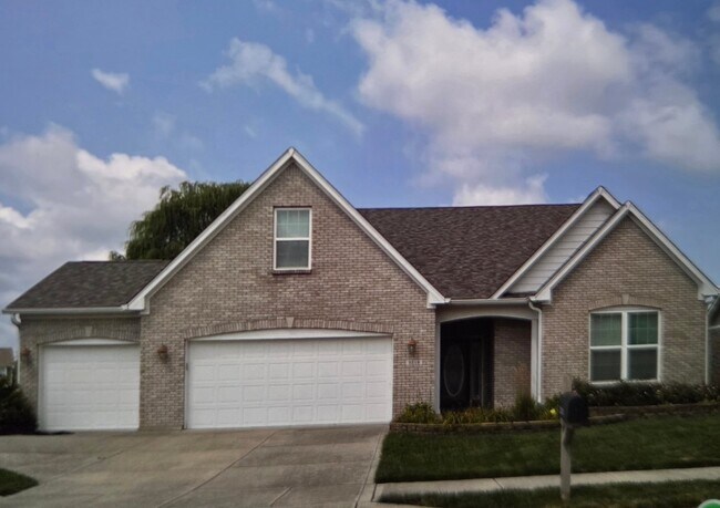 Building Photo - 3218 S Courtney Dr