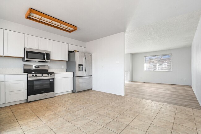 Foto del edificio - 1377 Youngfield St