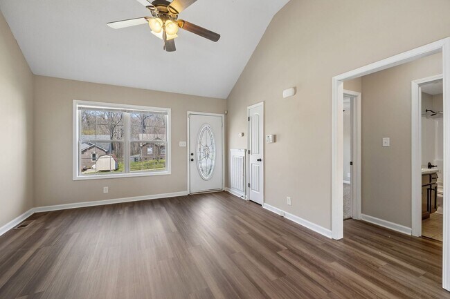 Foto del edificio - Three Bedroom in Autumn Creek!