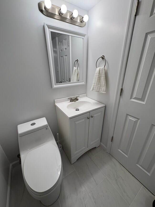 Foto del edificio - 8508 Laurel Oak Dr