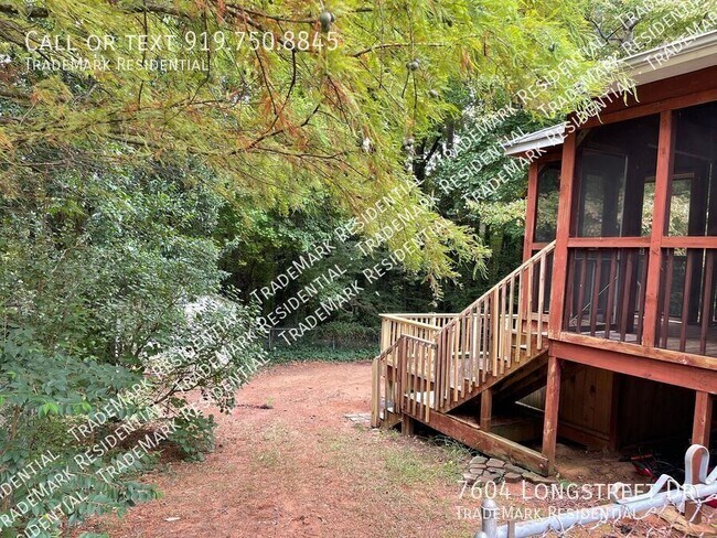 Building Photo - 7604 Longstreet Dr