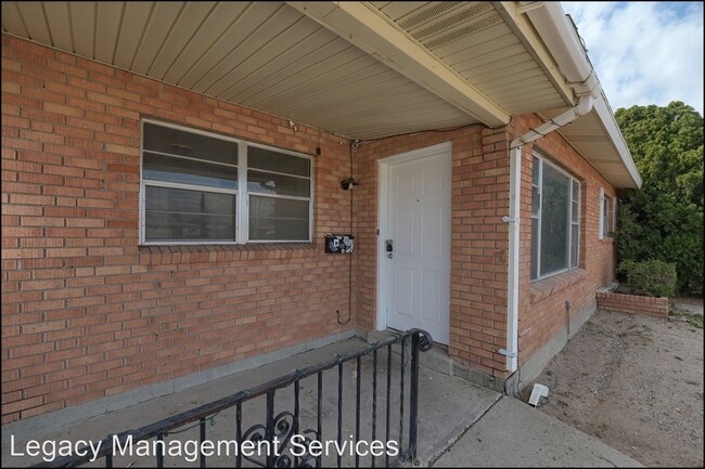 Foto del edificio - 3 br, 2 bath House - 8200 Edgemere