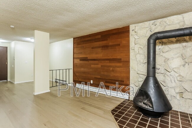 Foto del edificio - 14404 NE 31st St