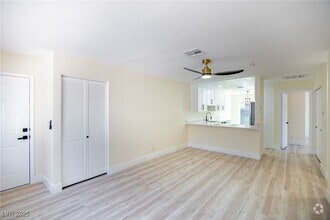 Building Photo - 208 N Bruce St