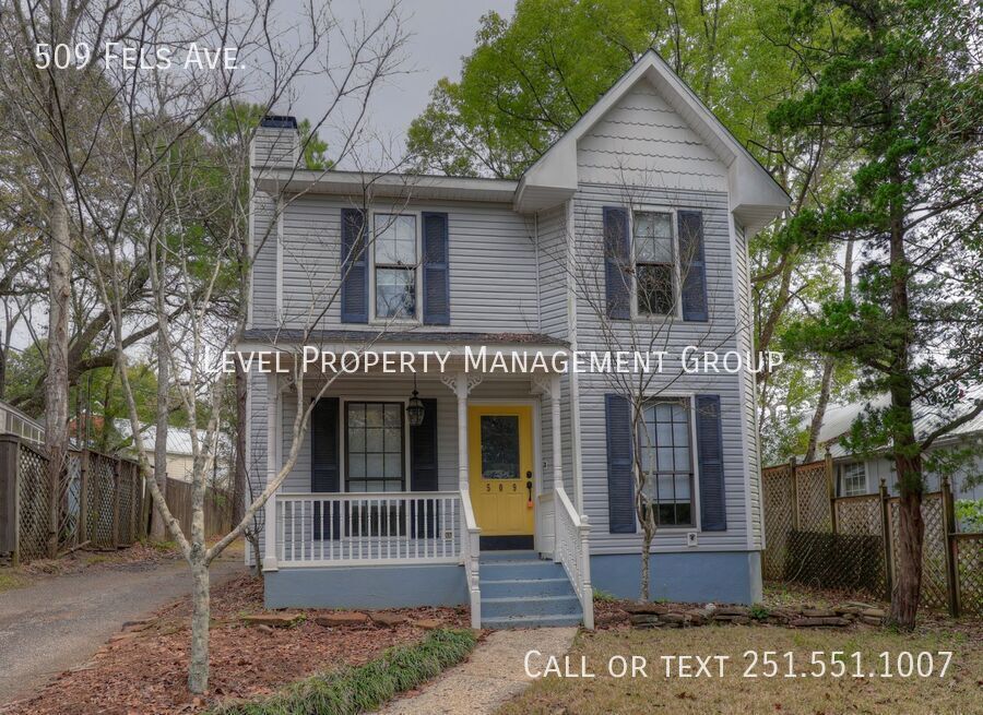 Primary Photo - Victorian in Downtown Fairhope