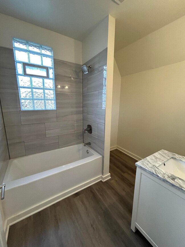 Foto del edificio - 1424 N 23rd St