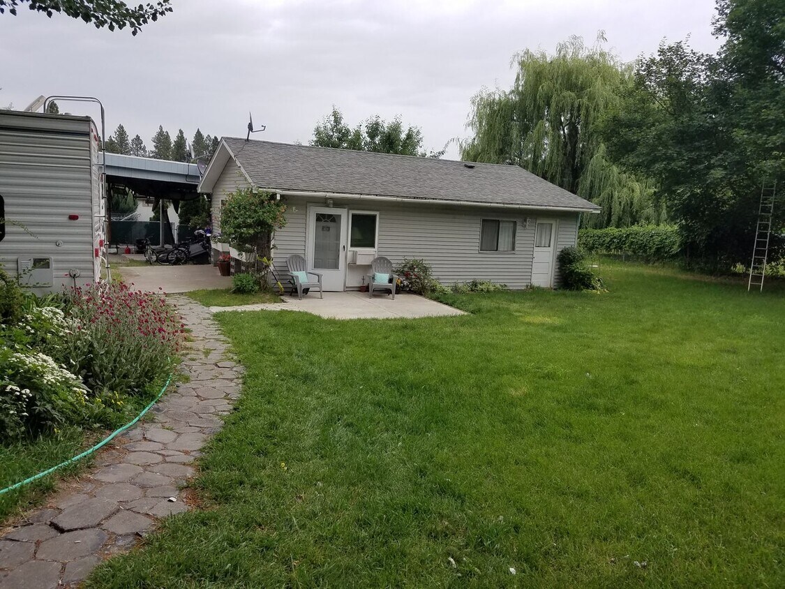 Primary Photo - 10002 N. Whitworth Dr.