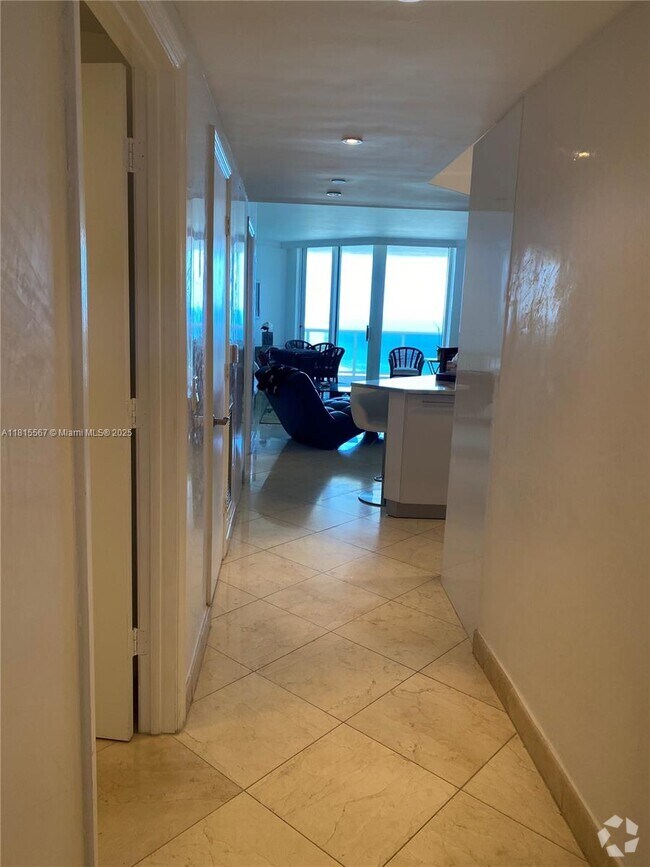 Building Photo - 4779 Collins Ave