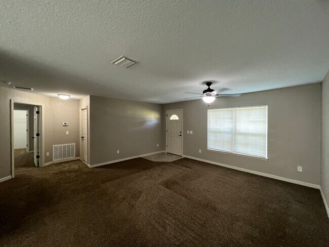 Foto del edificio - 3 BD/2BA Home in Beautiful Ocala!!!