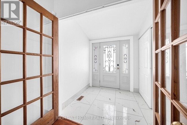 Building Photo - 2832 Mozart Ct