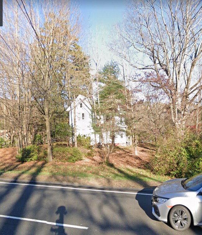 Foto del edificio - 3357 Whitney Ave