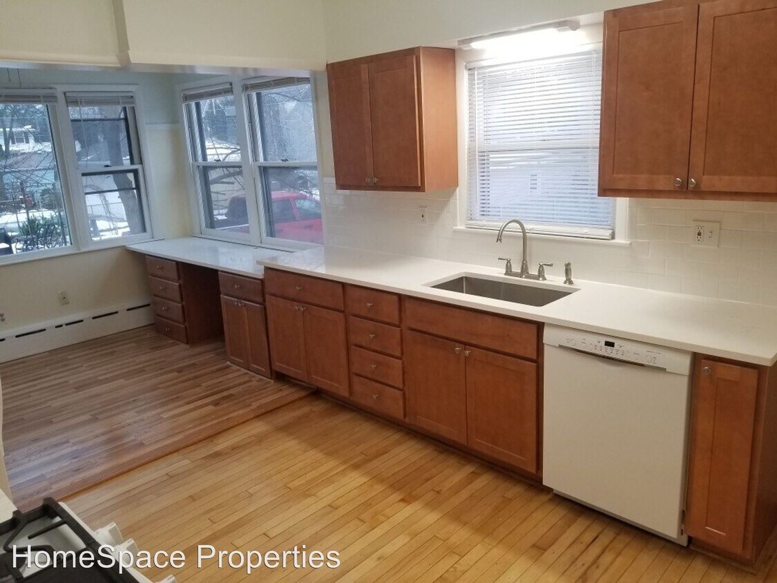 Foto principal - 813 Forest Ave