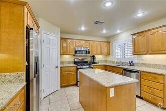 Building Photo - 5524 S Spearfish Lake Ct