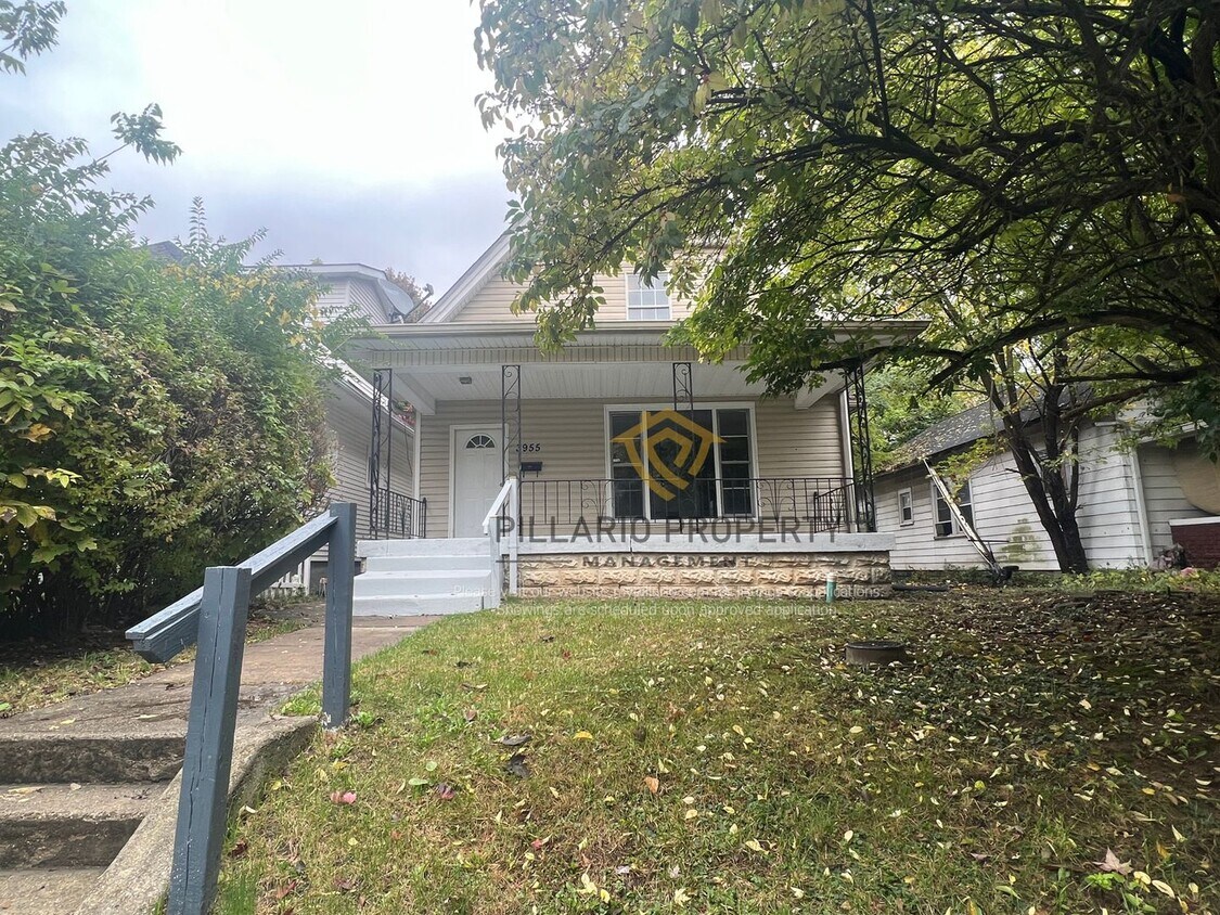 Primary Photo - Updated 4 Bedroom 1.5 Bathroom in Butler T...