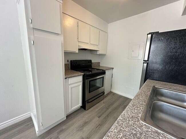 Foto del edificio - 2508 E Mesquite Ave
