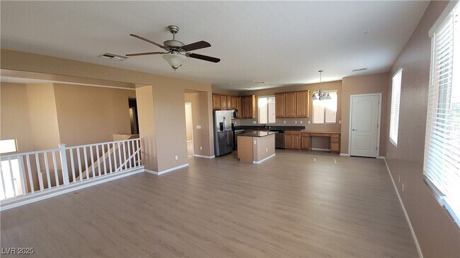 Building Photo - 116 Palatial Pines Ave