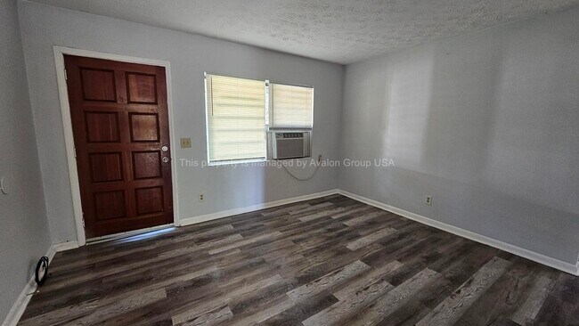 Foto del edificio - 1131 Lake Shore Blvd