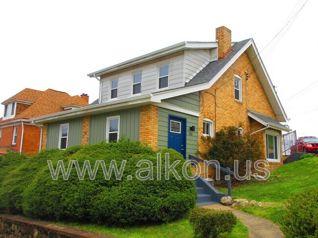 Foto del edificio - 302 W Virginia Ave