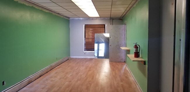 Building Photo - 4627 Pennington Ave