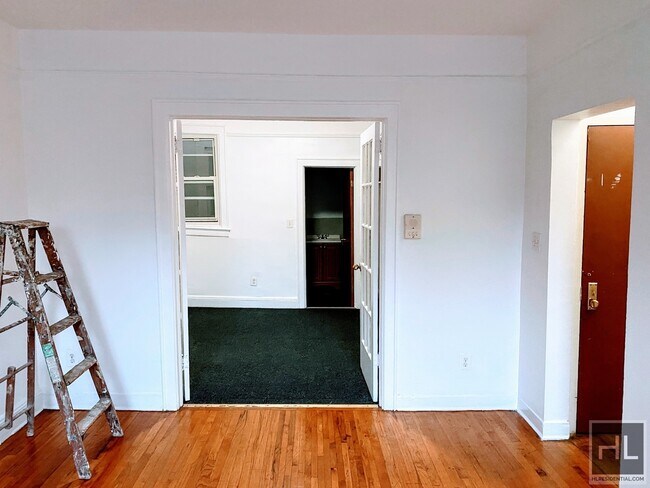 Building Photo - Sunny 1 Bed In Bedford-Stuyvesant