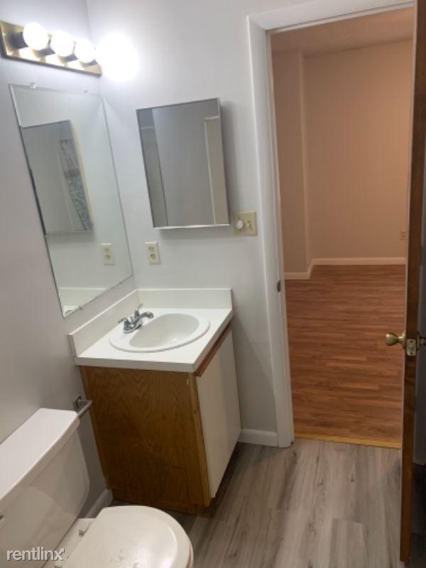 Building Photo - 2 br, 2.5 bath Townhome - 1497 Live Oak Dr