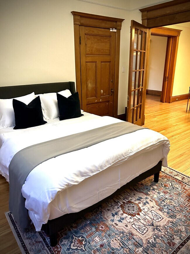 Foto del edificio - 1542 N Williams St