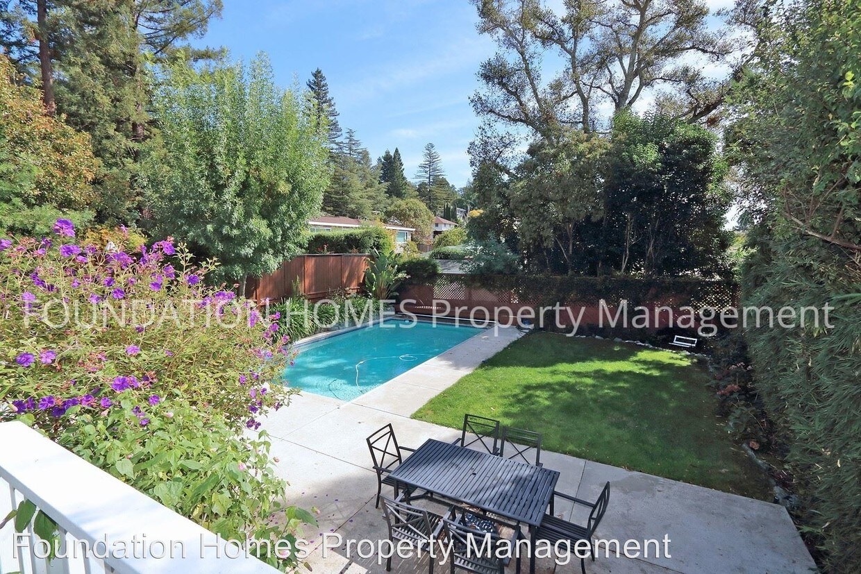 Primary Photo - 3 br, 2.5 bath House - 12 Altamira Ave.